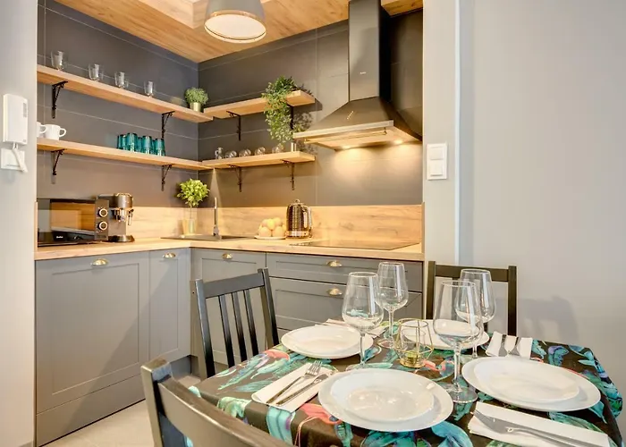 Live & Travel Old Town Apartments
