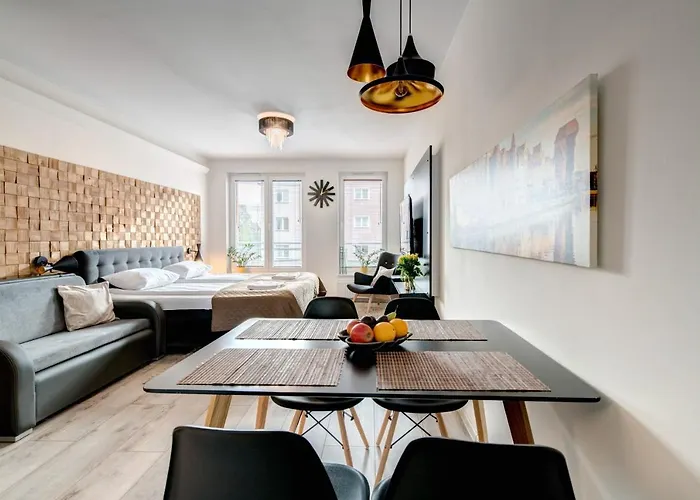 Live & Travel Old Town Apartments